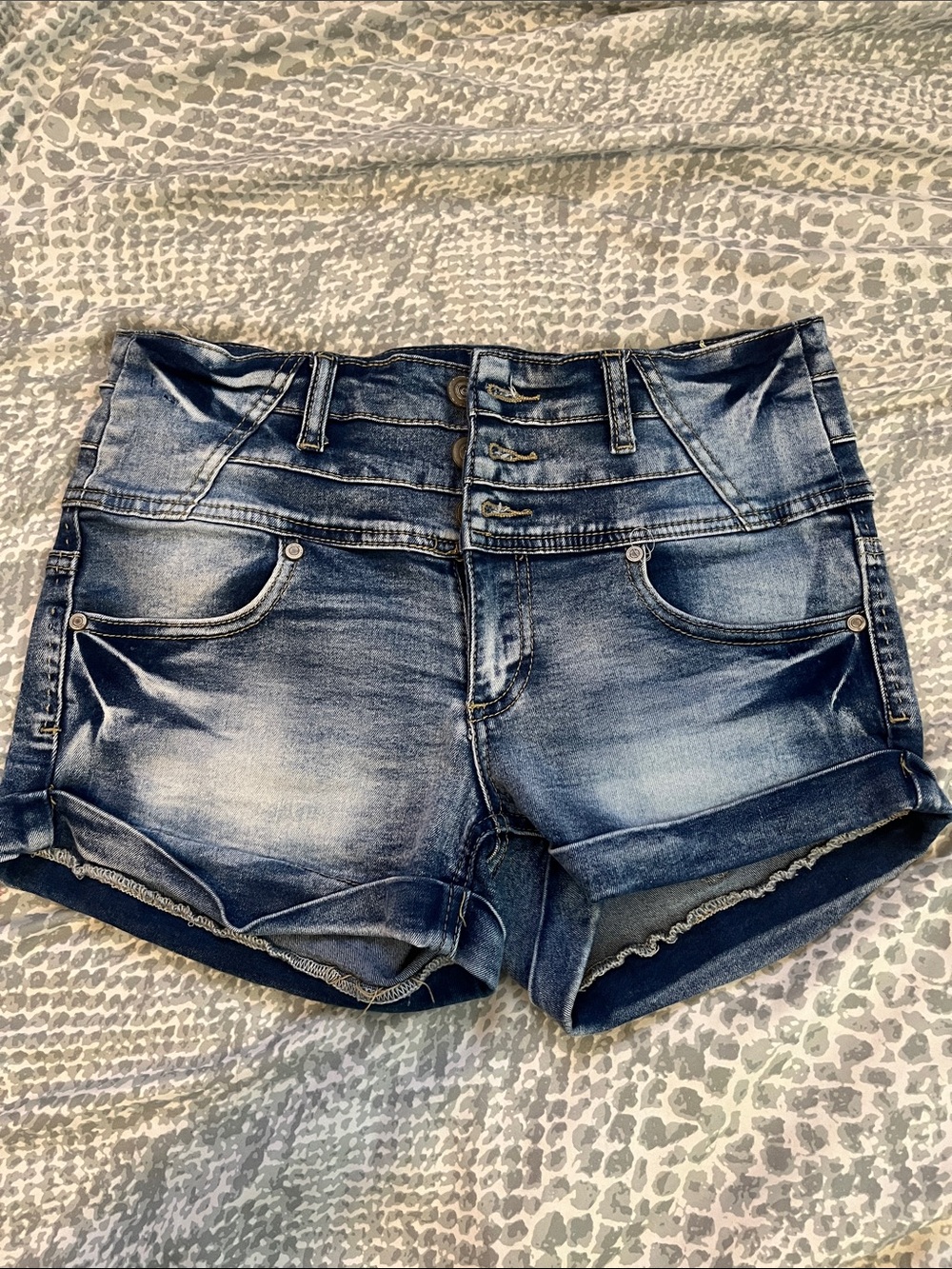 Almost Famous Size 5 Stretchy Denim Shorts Button Front Distressed Wash